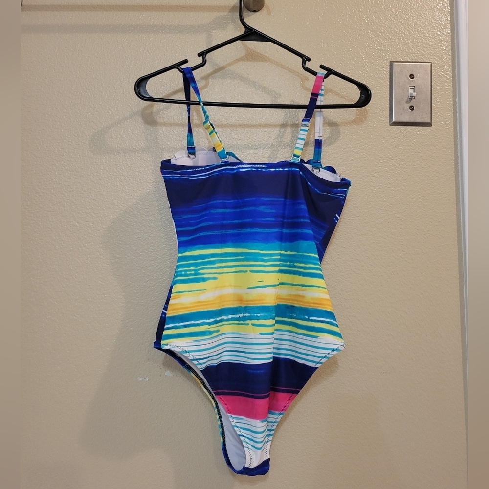 Cupshe Women's Sea Sunset Stripes Padded Underwire Bra One-Piece Swimsuit size M - Picture 2 of 2